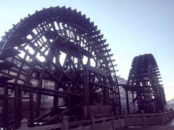 “BJL平台官网”上海高校三代学者70年接力科研攻关“专研”碳纤维